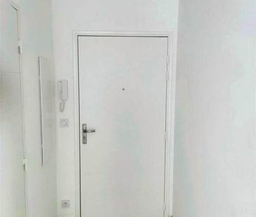 Location Appartement 3 pièces 65m² LE BEAUSSET 83330 - Photo 4