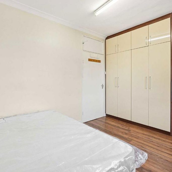 3 bedroom flat to rent - Photo 1