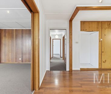 Freshly Updated Home - Photo 5