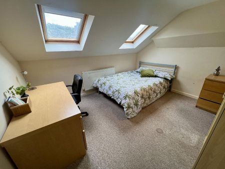 6 bedroom house to rent - Photo 2