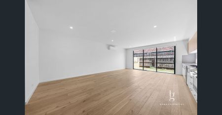 Modern Comfort Meets Convenience - Photo 3