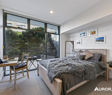 Luxury Ground-Floor Apartment with Expansive Courtyard in Prestigio... - Photo 3