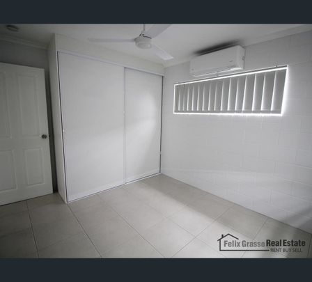 2/12 Pepperina Street, Mooroobool, Qld 4870 - Photo 1