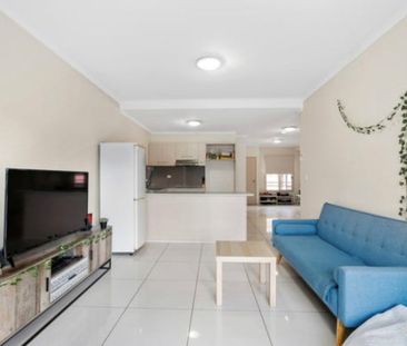 3-bedroom shared unit / apartment, Angas St - Photo 2