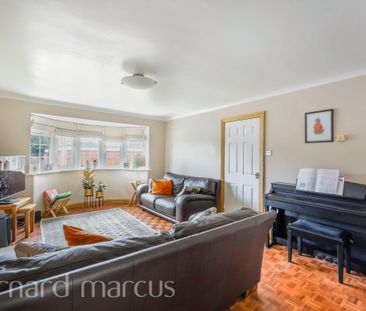 Spencer Close, Epsom - Photo 2