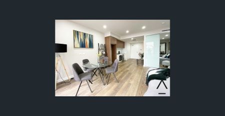 Modern and Serene Rental Home in Scenic Neighbourhood - Photo 4