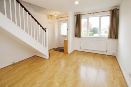 2 bedroom terraced house to rent - Photo 4