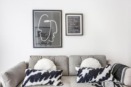 2 bedroom flat to rent - Photo 2