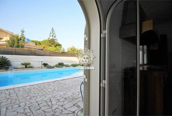 Villa con piscina - Sicilia