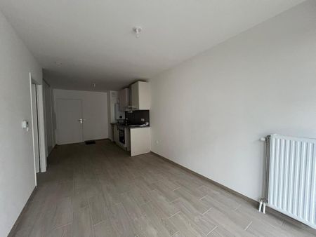 location Appartement T2 DE 38.79m² À DEVILLE LES ROUEN - Photo 3