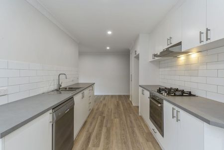 Beautifully Renovated Unit - Photo 3