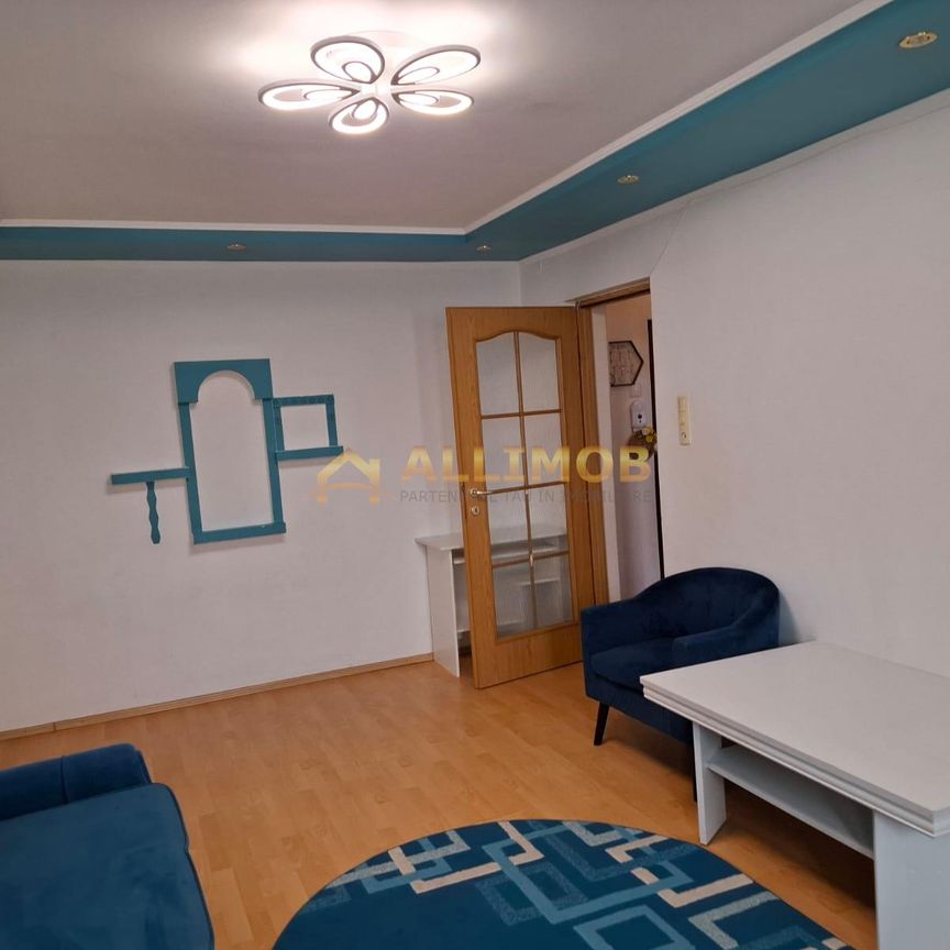 Inchiriere apartament 2 camere, zona 9 Mai - Fotografie 1