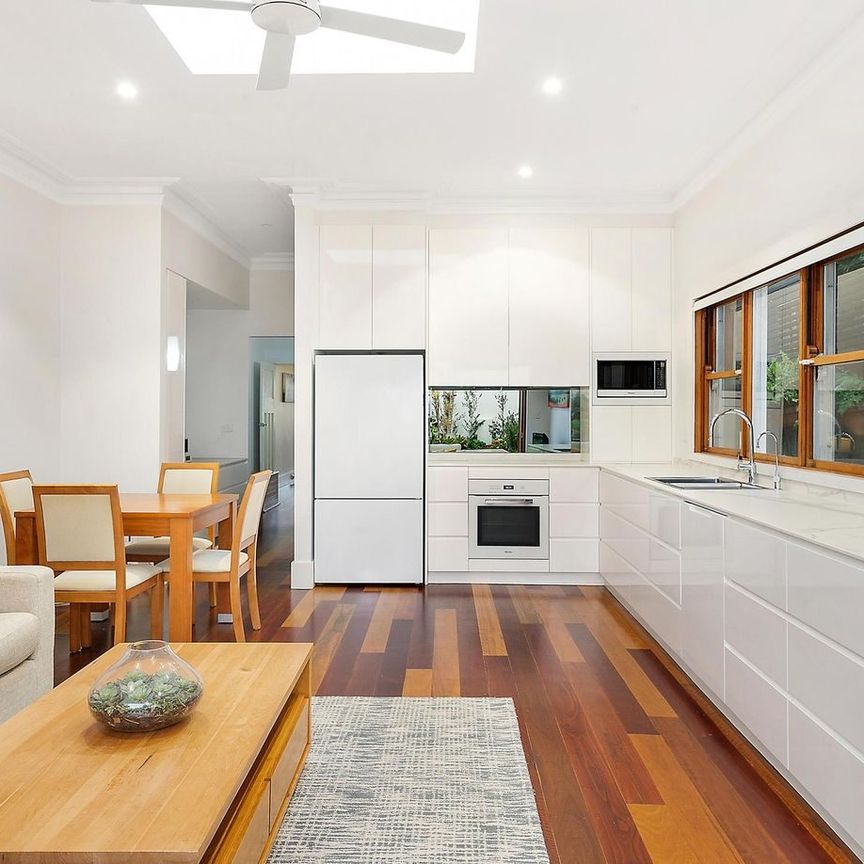 Fully Furnished Semi in a Premier Mosman Location - Photo 1