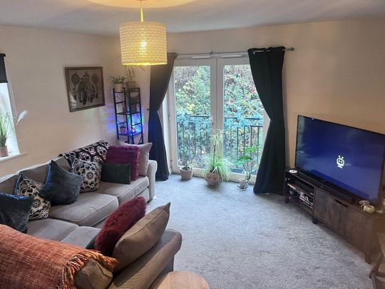 Winding Rise, Brighouse, Bailiff Bridge - Photo 1