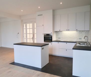 Ruim appartement met 2 slaapkamers aan de Markt in Lokeren! - Photo 5