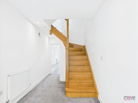4 bedroom terraced house to rent - Photo 2