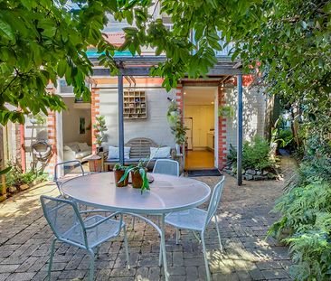 11C Spring Street, Birchgrove, NSW 2041 - Photo 5