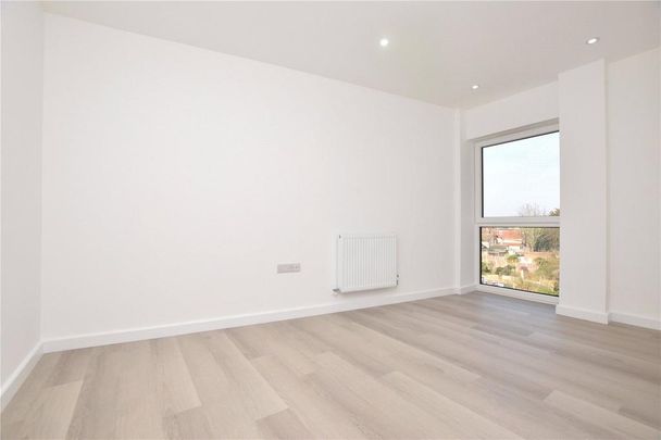 3 bedroom apartment to rent - Photo 1