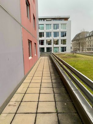 "Geräumige 4 Zimmerwohnung mit zwei Balkonen am Wiesenplatz" - Photo 1