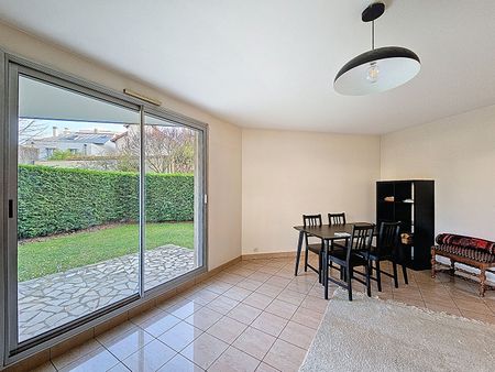 Apartment - Photo 2