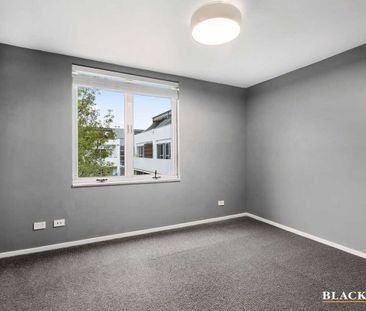 Standout location! - Photo 4