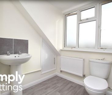 2 Bed property for rent - Photo 3