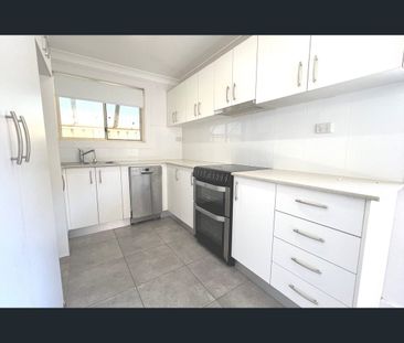 MODERN FLAT WITH WATER INCLUDED!!! - Photo 2