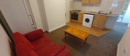 F6, 1 West Luton Place, Adamsdown, Cardiff, CF24 0EW - Photo 5