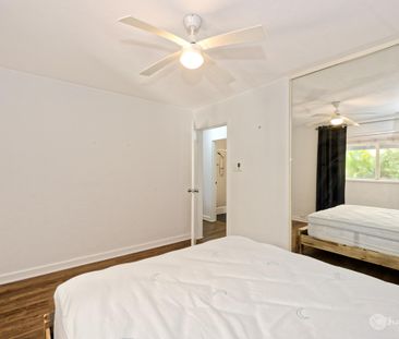 Semi Furnished Spacious Unit - Photo 4