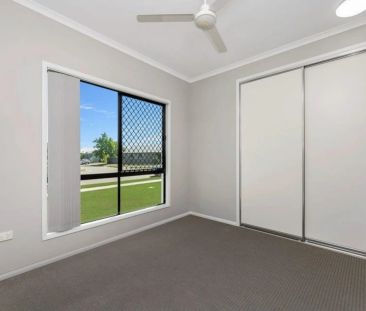 Modern, Low-Maintenance Home with Double Side Gate Access - Photo 2