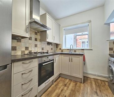 3 bedroom apartment to rent - Photo 6