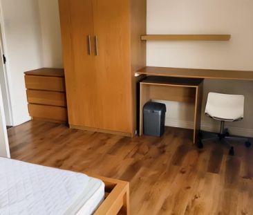 4 Bed 1 Bath - Photo 3