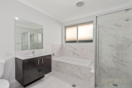 Family Home - Photo 4