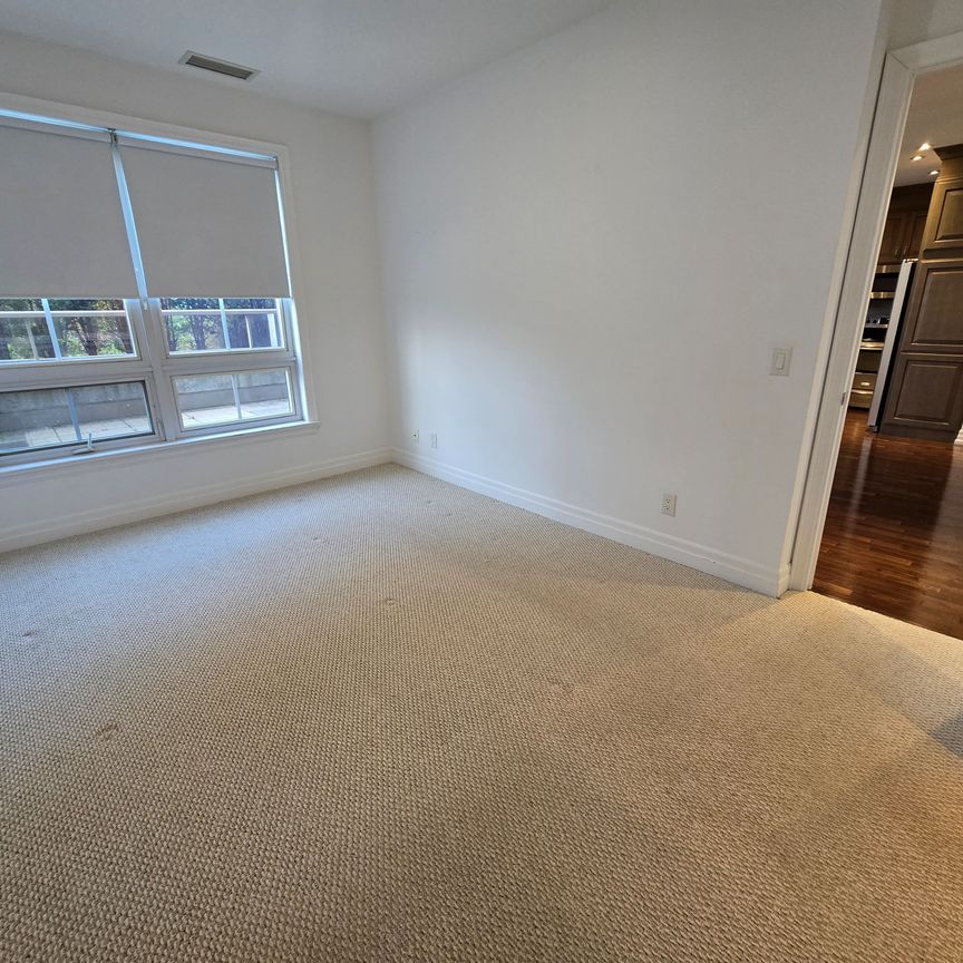 For Lease - 21 Burkebrook Place Unit# #413, Toronto, Ontario - Photo 1