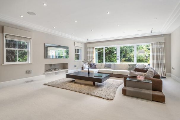 6 bedroom detached house to rent - Photo 1