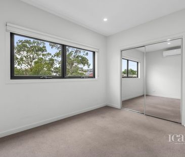 Modern Three-Level Townhouse in the Heart of Box Hill – Style, Spac... - Photo 3