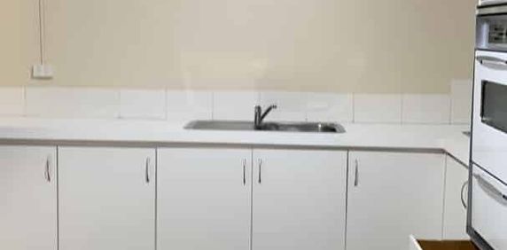 2 Bedroom flat - Photo 2