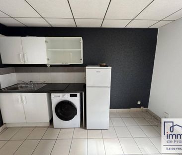 Location appartement studio 1 pièce 14 m² à Cergy (95000) Port Ham-... - Photo 1