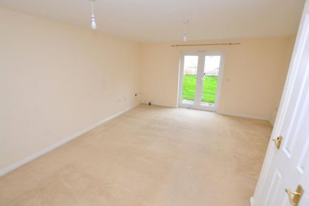 4 bedroom terraced house to rent - Photo 5