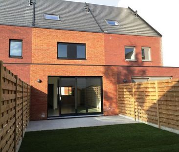 Huis te huur in Kortrijk voor € 1.280 met 4 slaapkamers - Photo 2