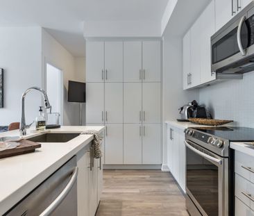 For Lease - 375 SEA RAY Avenue Unit# 122, Innisfil, Ontario - Photo 5