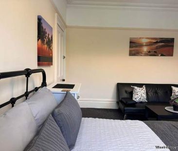 1 bedroom property to rent in Guildford - Photo 1