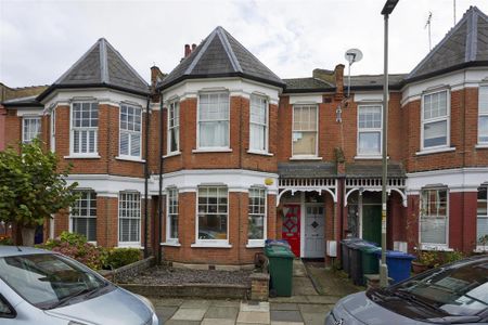 2 bedroom maisonette to rent - Photo 4