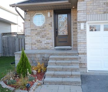 For Lease - 13 Benjamin Lane, Barrie, Ontario - Photo 5