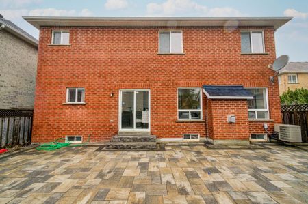 For Lease - 91 Crawford Street, Markham, Ontario - Photo 3