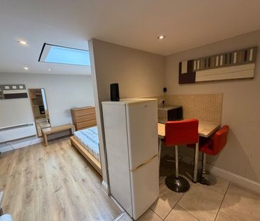 Studio Flat, Howard Road, E17 - Photo 3