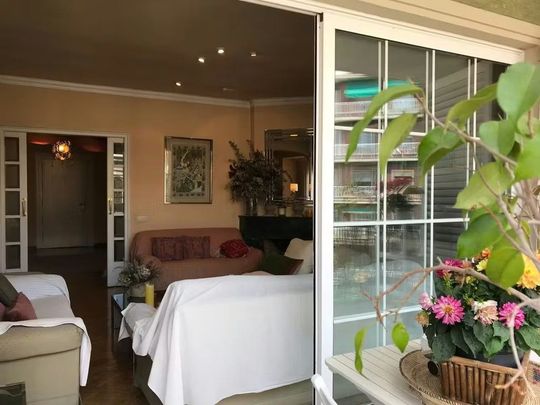 Carrer de Muntaner, Barcelona, Catalonia 08021 - Foto 1