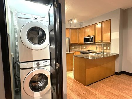 For Lease - 70 Absolute Avenue Unit# 1005, Mississauga, Ontario - Photo 5