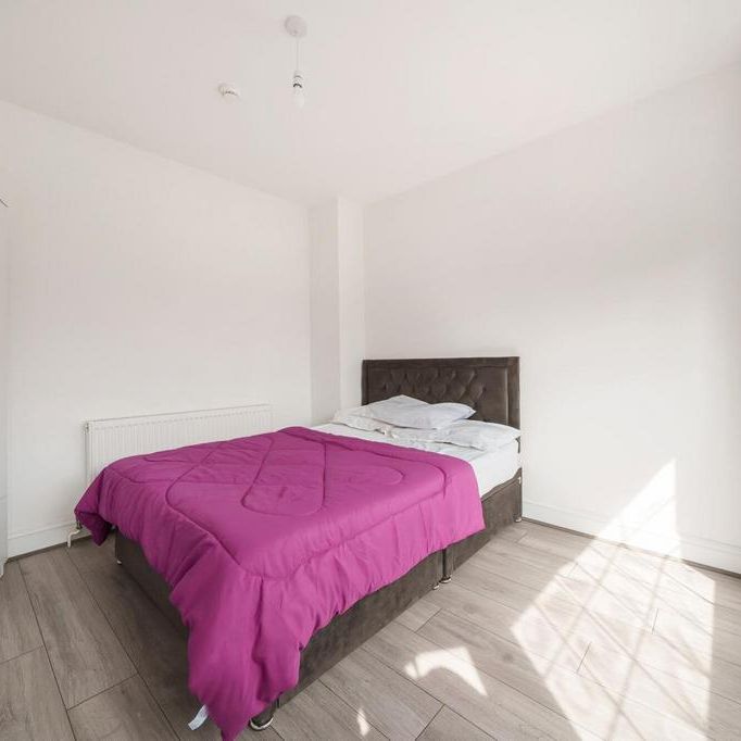 1 bedroom in a house share to rent - Photo 1