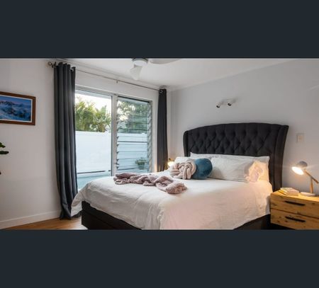 10 Amarina Avenue, Mooloolaba, Qld 4557 - Photo 3